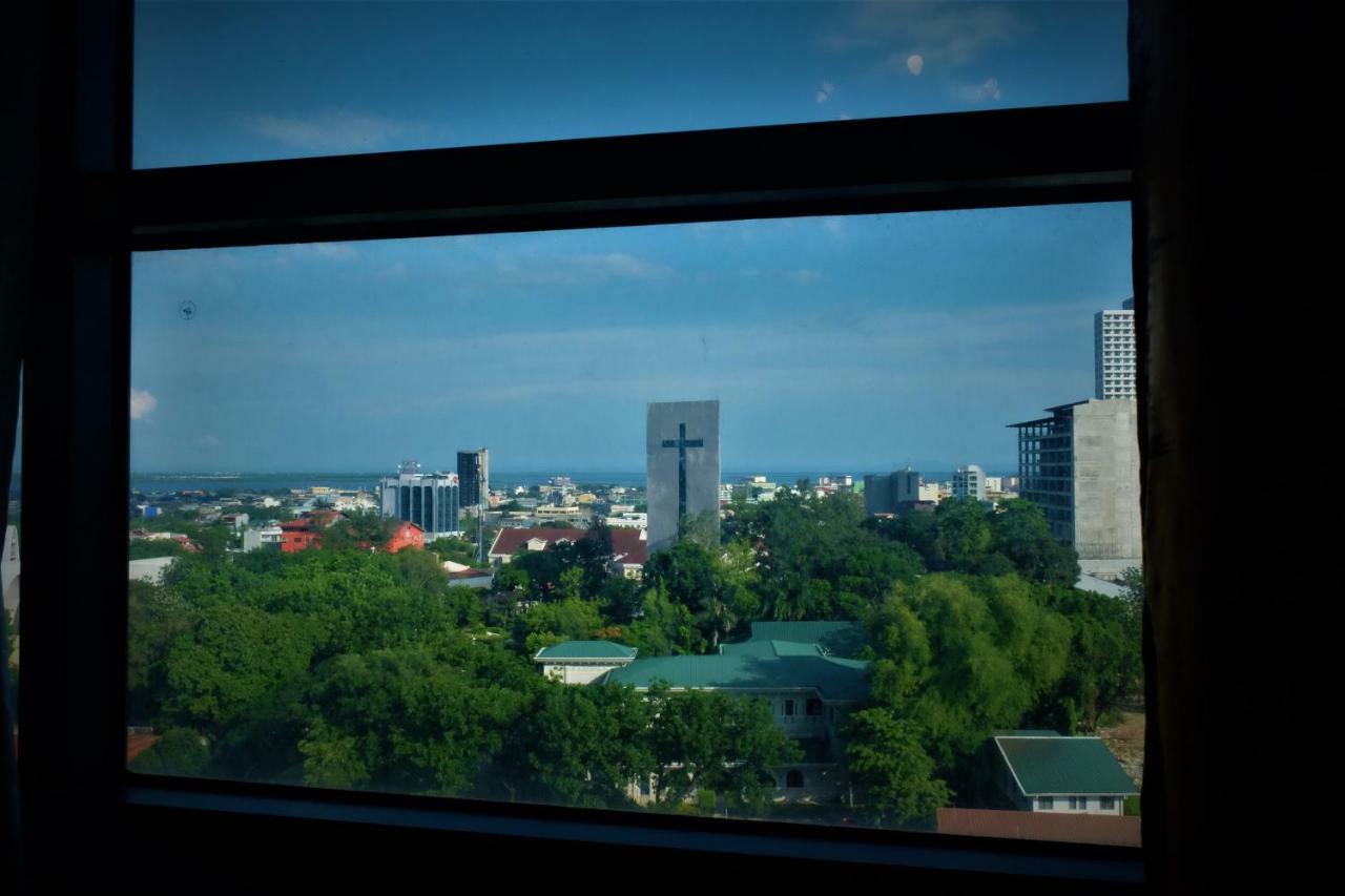 Horizons 101 - Panoramic View By St. Therese Cebu Exterior photo